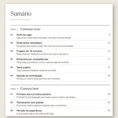Manual aberto na página do sumário, com a Parte 1, Contratar certo, e a Parte 2, Começar bem, e as ferramentas numeradas de 01 a 10.